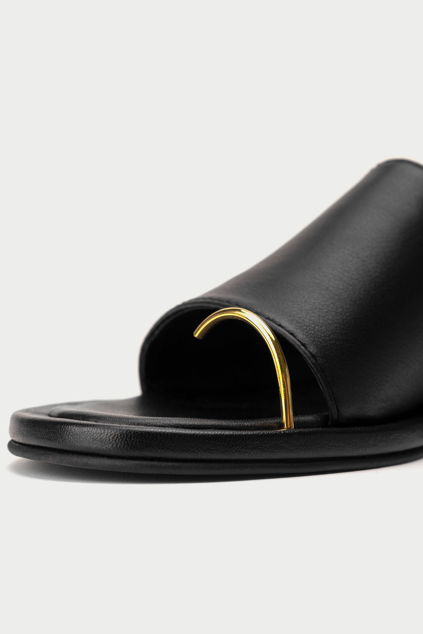 Ring Flip-Flops