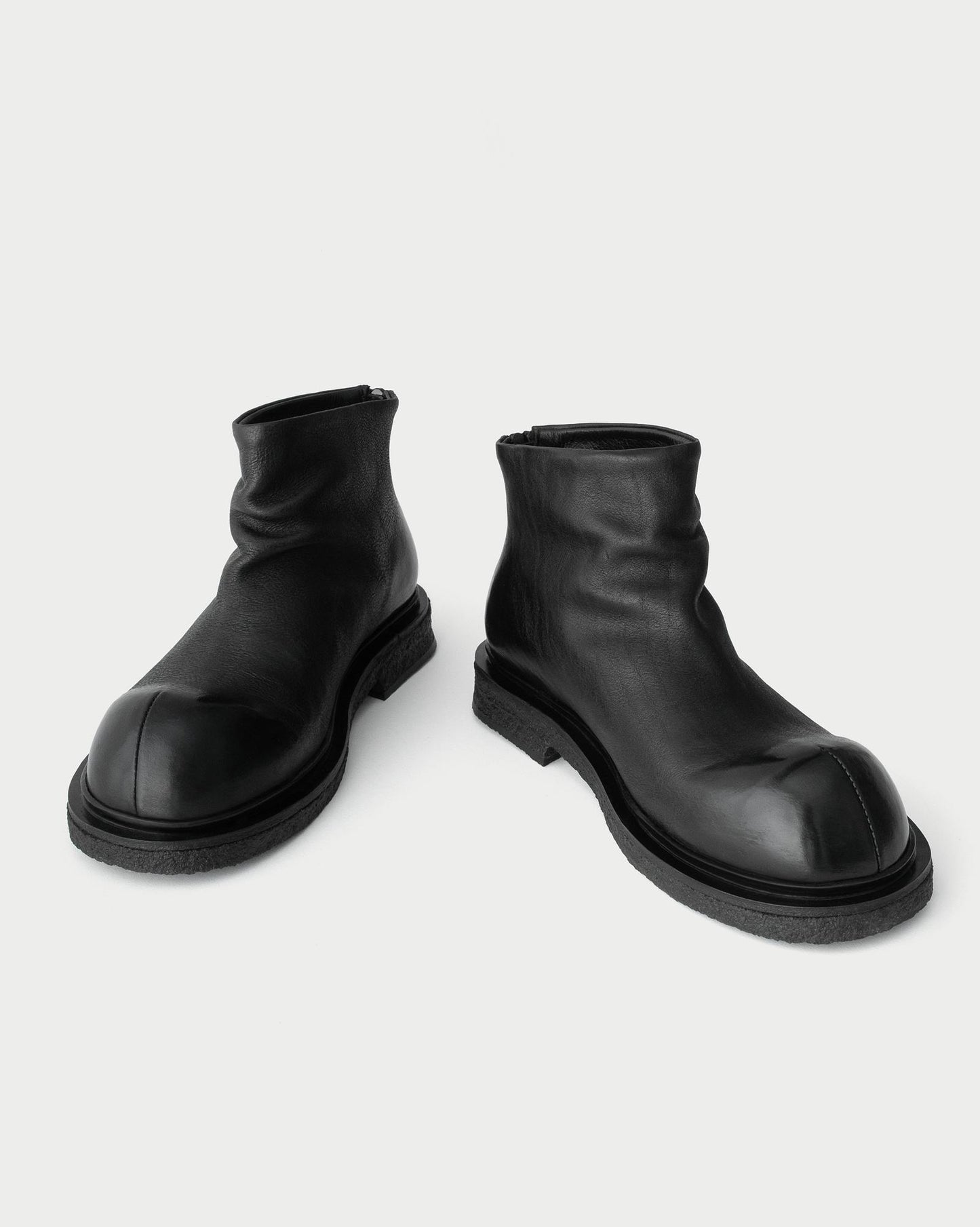 Date Boots (Natural Rubber Sole)